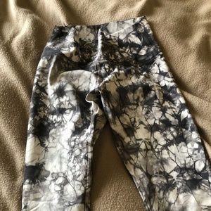 Lululemon Wunder Under leggings
